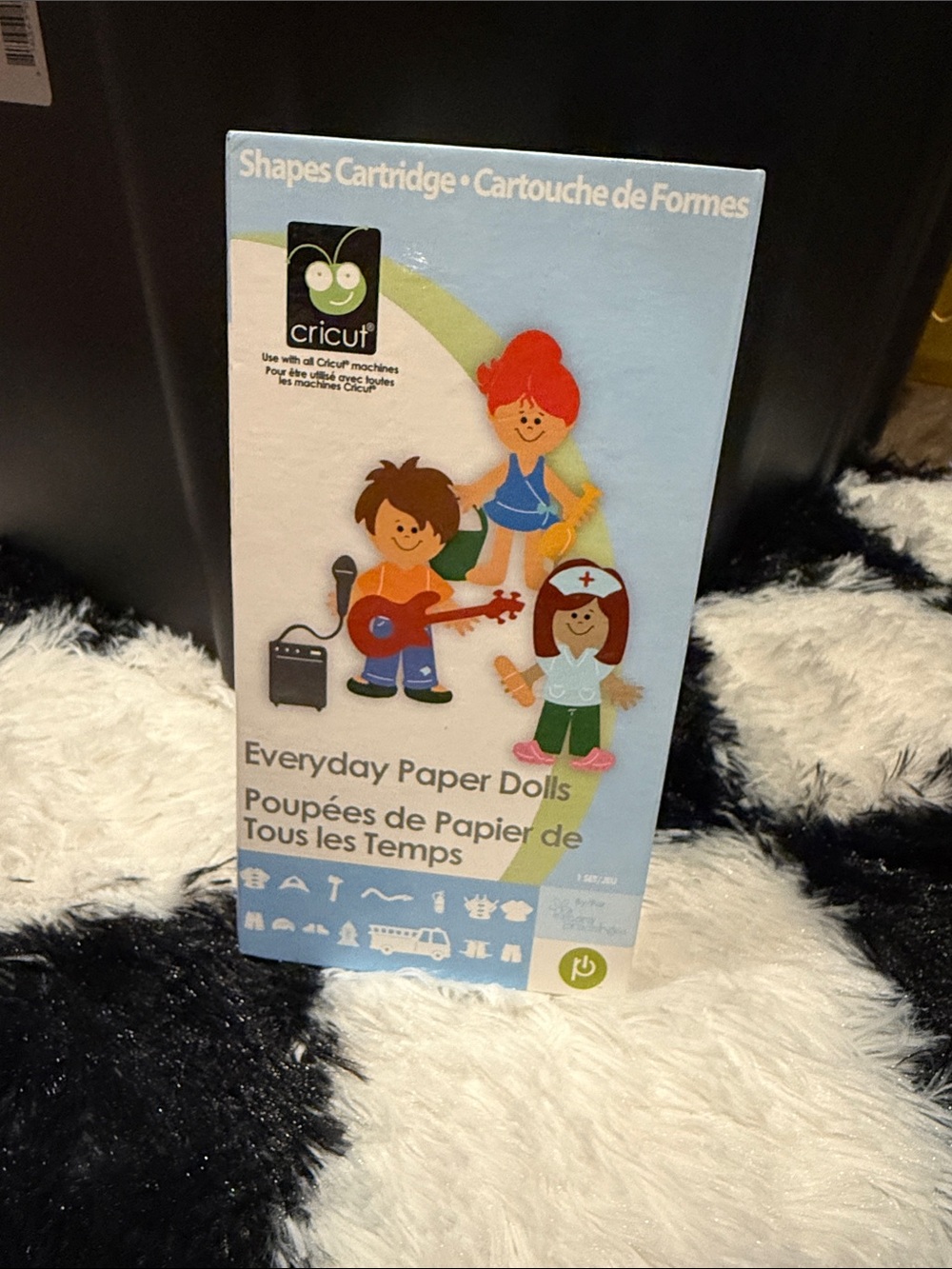 Cricut Everyday Paper Dolls Cartridge - Light Blue Packaging